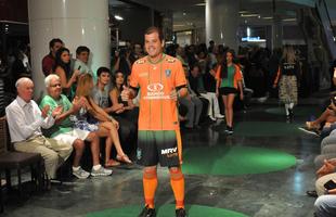 Amrica apresentou coleo de uniformes 2016, desenhados pelo estilista Ronaldo Fraga e produzidos pela Lupo