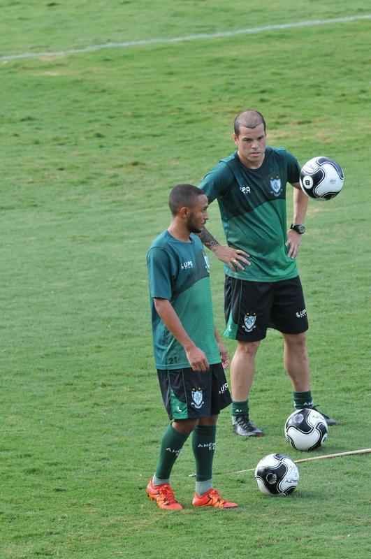 Fotos do treino do Amrica realizado na tarde desta sexta-feira (11/03), no Lanna Drumond