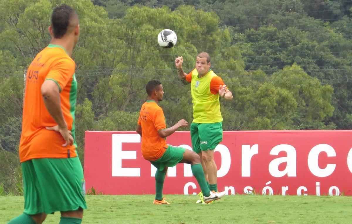 Com novo uniforme de treino, Amrica encerra preparao para clssico contra Atltico, neste domingo, no Horto, pelo Campeonato Mineiro 
