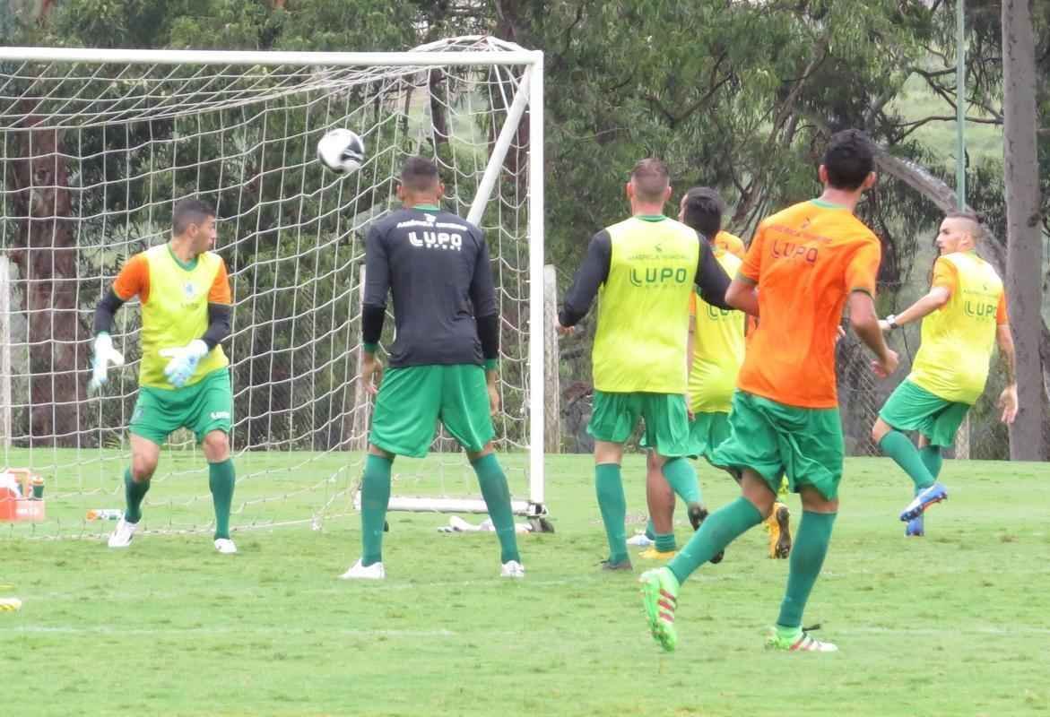 Com novo uniforme de treino, Amrica encerra preparao para clssico contra Atltico, neste domingo, no Horto, pelo Campeonato Mineiro 
