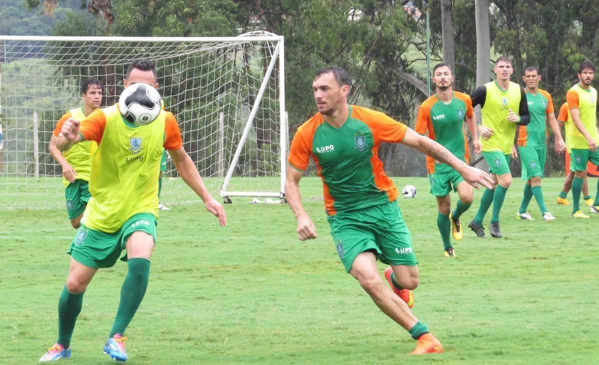 Com novo uniforme de treino, Amrica encerra preparao para clssico contra Atltico, neste domingo, no Horto, pelo Campeonato Mineiro 