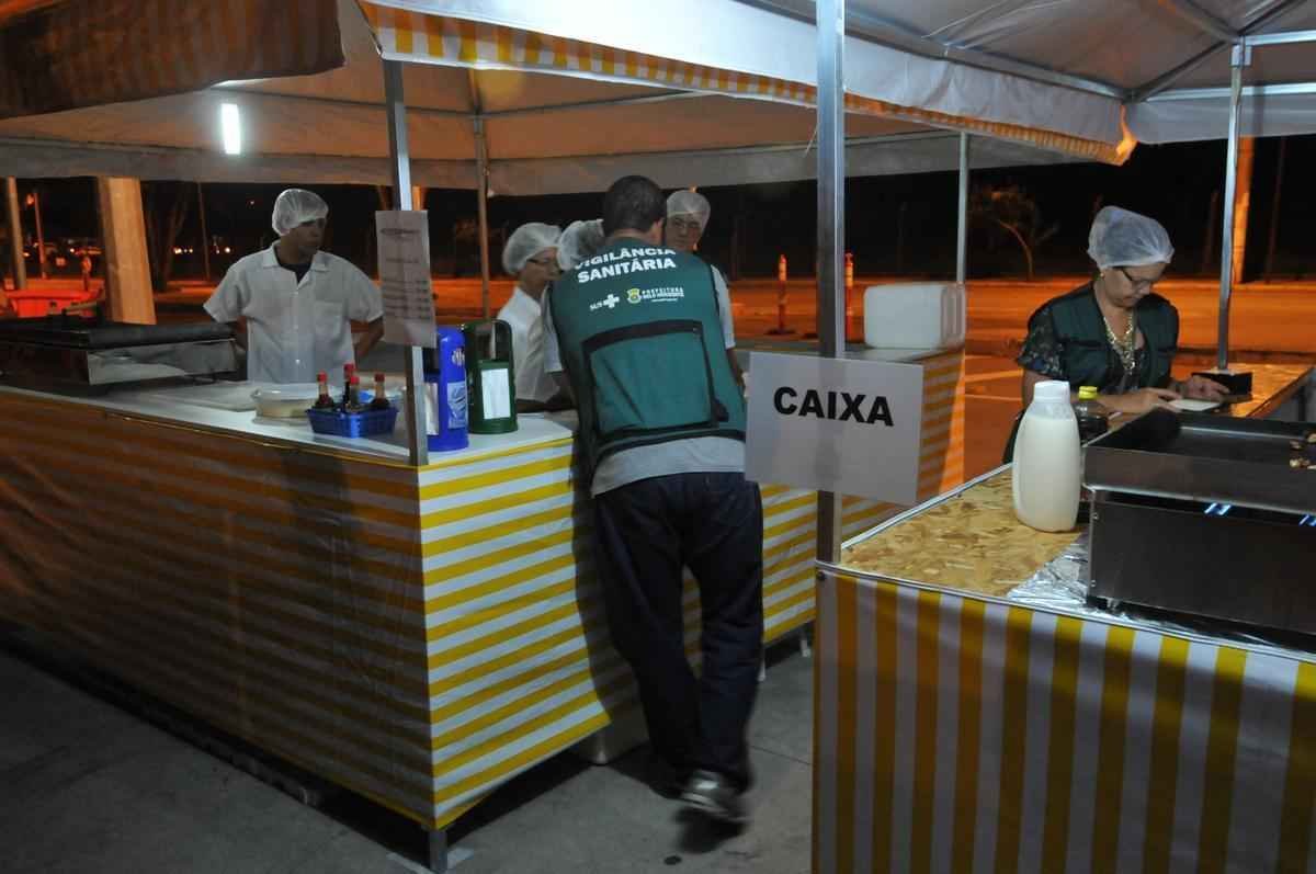 Imagens do retorno da Feira de Convenincia no Mineiro