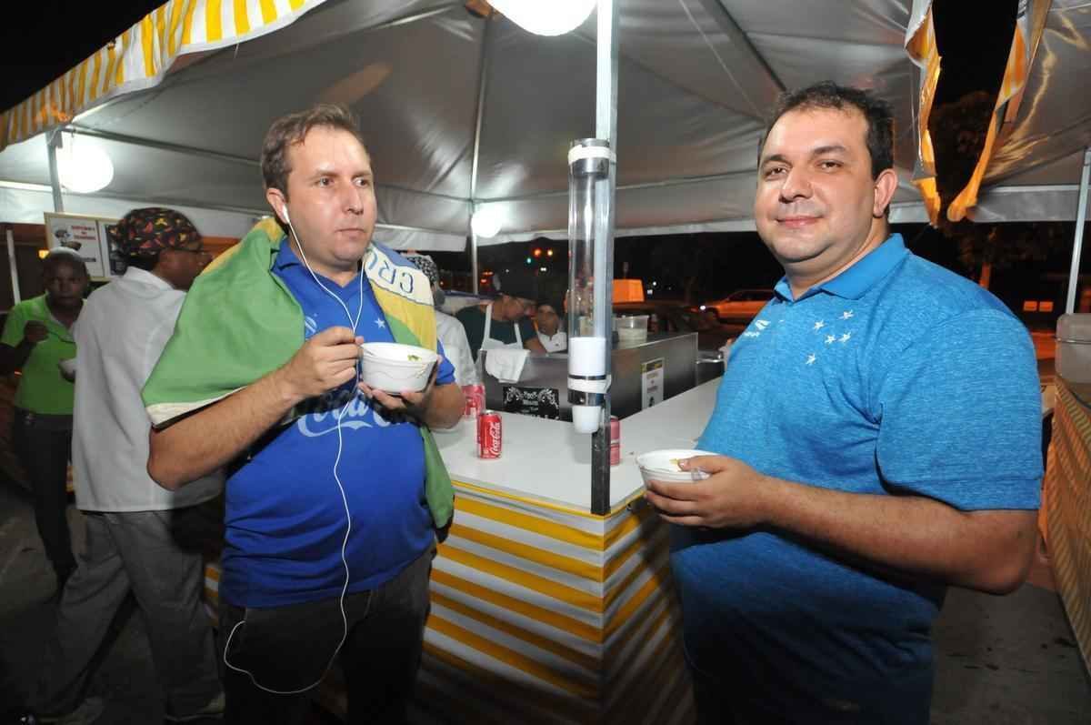 Imagens do retorno da Feira de Convenincia no Mineiro