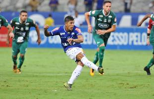 Lucas Romero marcou, de pnalti, seu primeiro gol com a camisa do Cruzeiro