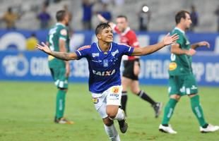 Lucas Romero marcou, de pnalti, seu primeiro gol com a camisa do Cruzeiro