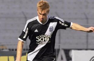 Douglas Grolli, zagueiro, foi para a Ponte Preta