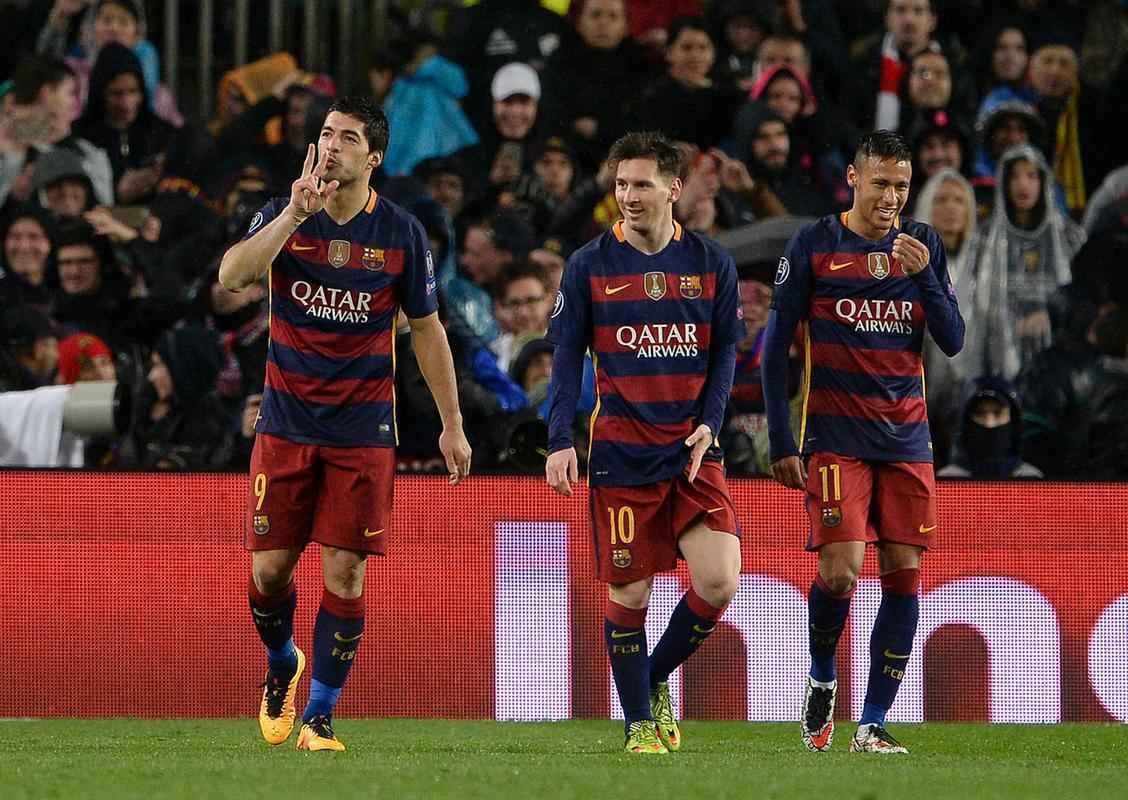 Se no jogo de ida Lionel Messi concentrou todas as atenes, desta vez o Barcelona contou com o brilho de todo o trio MSN para vencer novamente o Arsenal, nesta quarta-feira. Com um gol de Messi, outro de Neymar e mais um Luis Surez, o time espanhol bateu o rival ingls por 3 a 1, acumulando 5 a 1 no placar agregado, no Camp Nou sob chuva. O novo triunfo selou com folga a vaga nas quartas de final da Liga dos Campees.