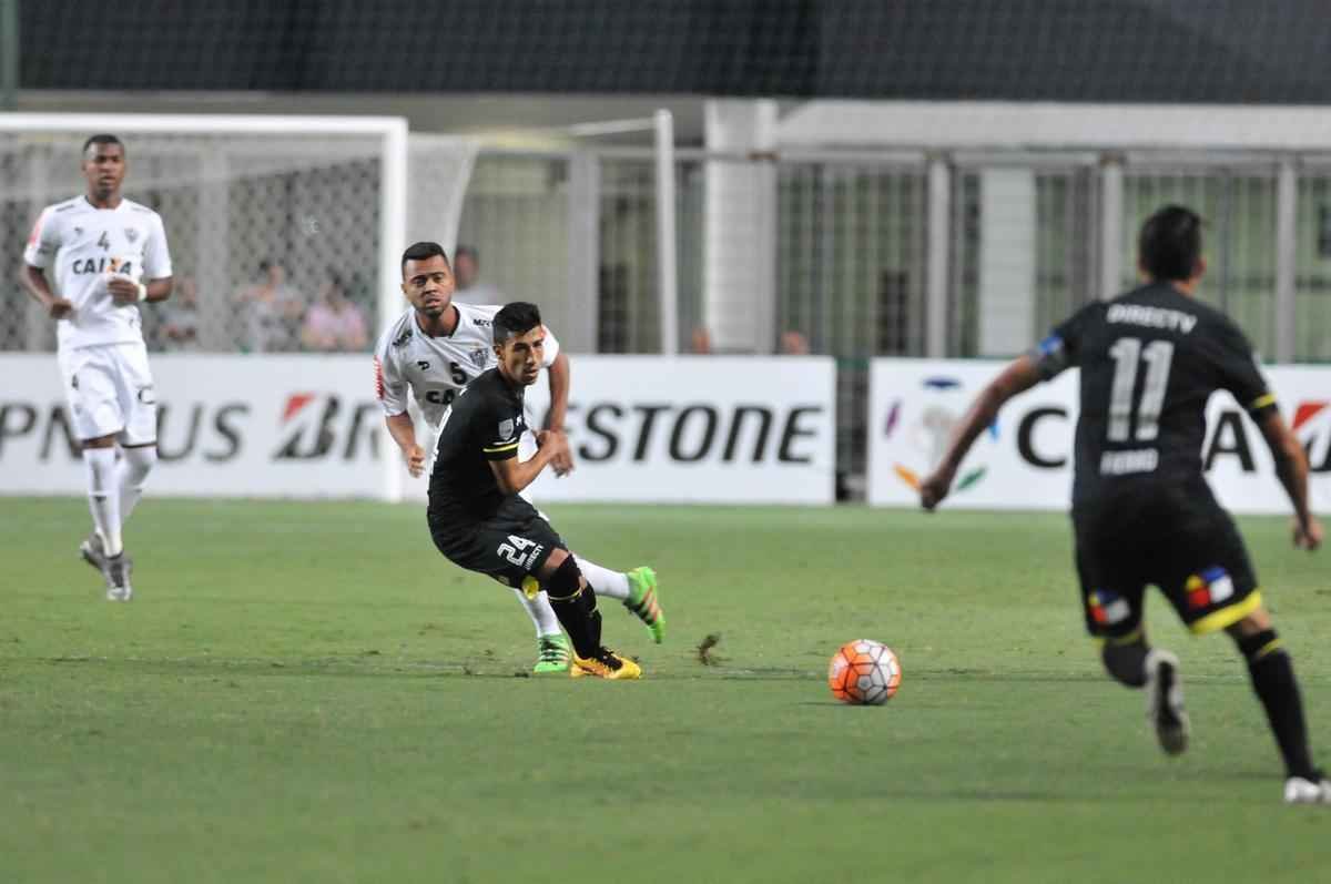 Fotos da partida entre Atltico e Colo Colo pela Copa Libertadores
