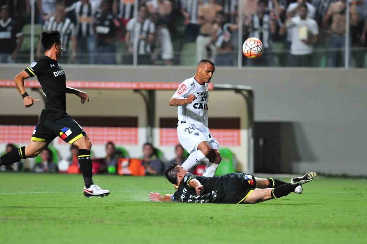 Fotos da partida entre Atltico e Colo Colo pela Copa Libertadores