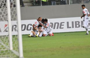 Fotos da partida entre Atltico e Colo Colo pela Copa Libertadores