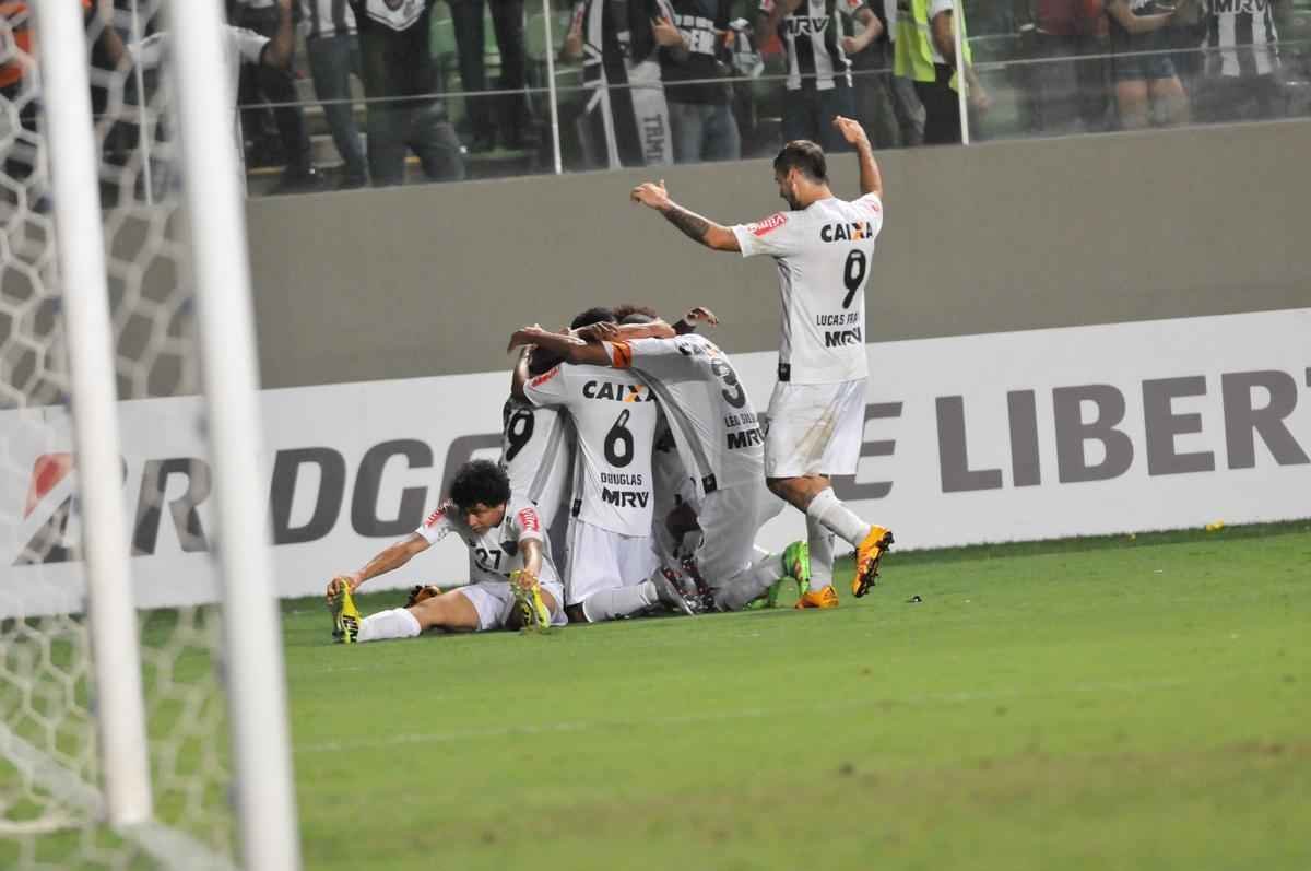 Fotos da partida entre Atltico e Colo Colo pela Copa Libertadores
