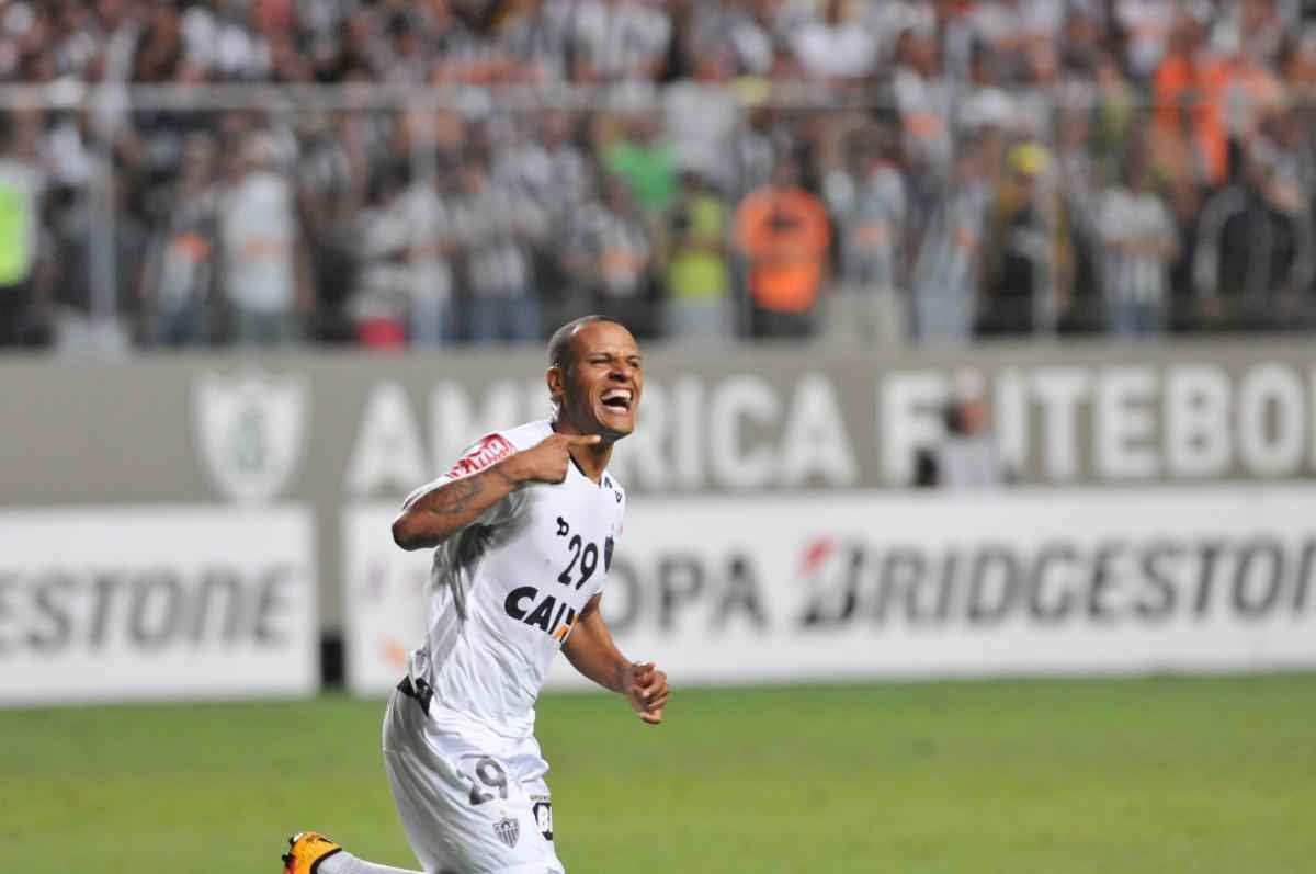 Fotos da partida entre Atltico e Colo Colo pela Copa Libertadores