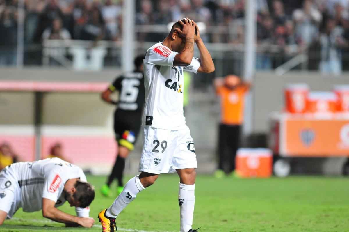 Fotos da partida entre Atltico e Colo Colo pela Copa Libertadores