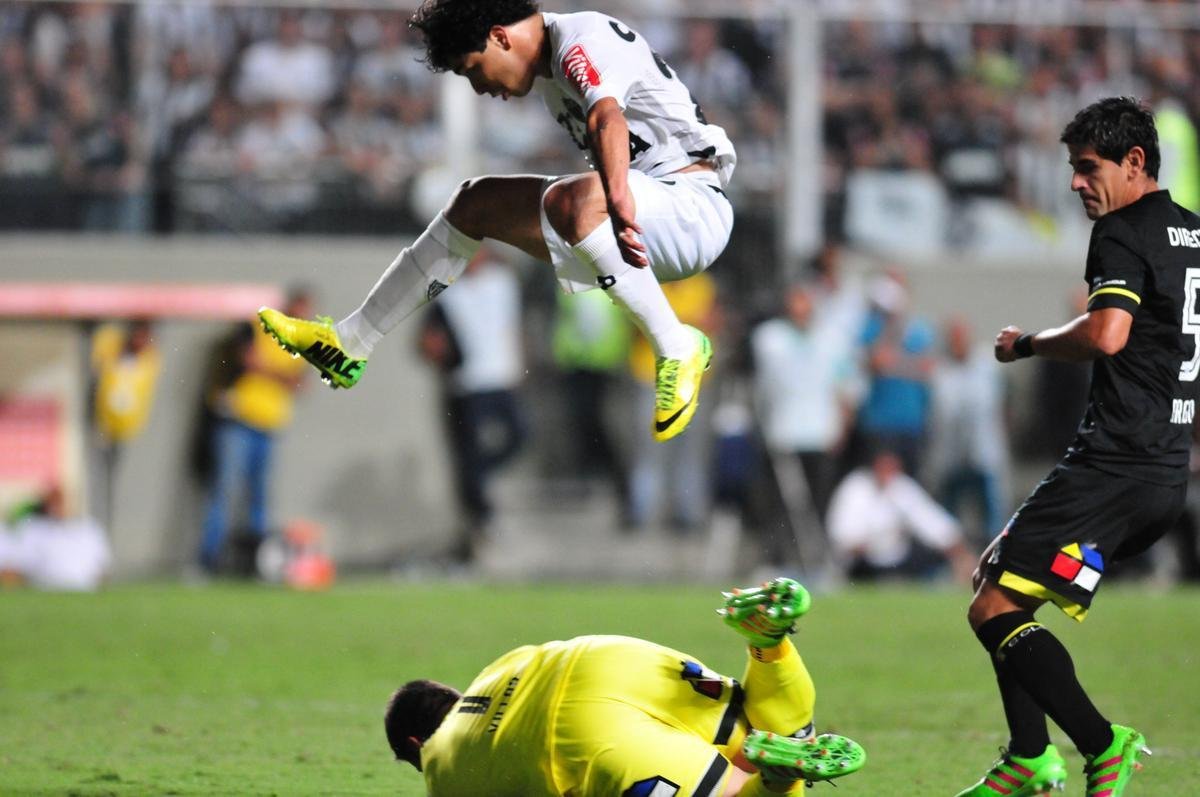 Fotos da partida entre Atltico e Colo Colo pela Copa Libertadores