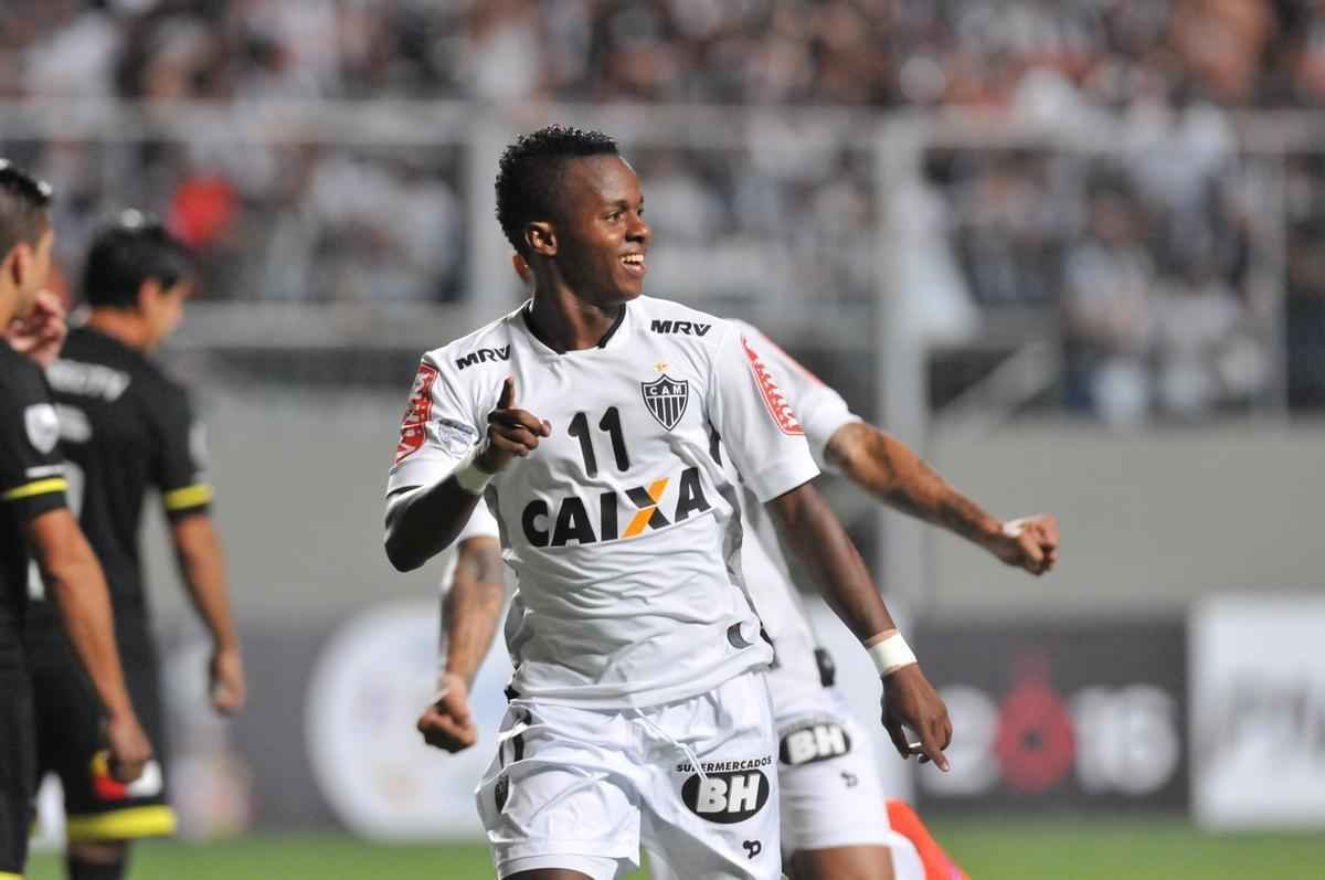 Equatoriano Cazares marcou para o Galo logo no primeiro minuto e fez explodir o Independncia