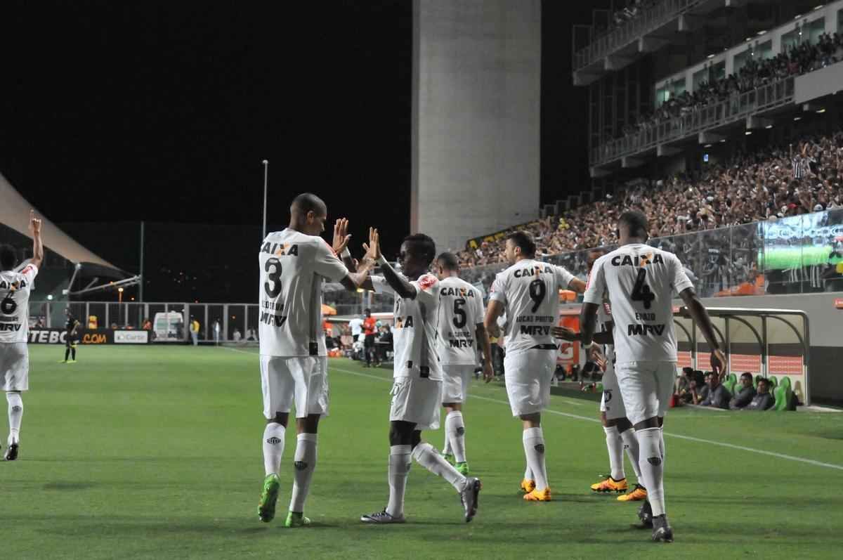 Equatoriano Cazares marcou para o Galo logo no primeiro minuto e fez explodir o Independncia