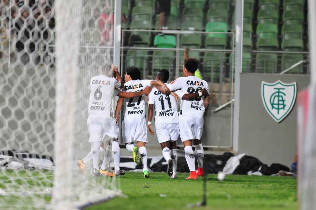 Equatoriano Cazares marcou para o Galo logo no primeiro minuto e fez explodir o Independncia