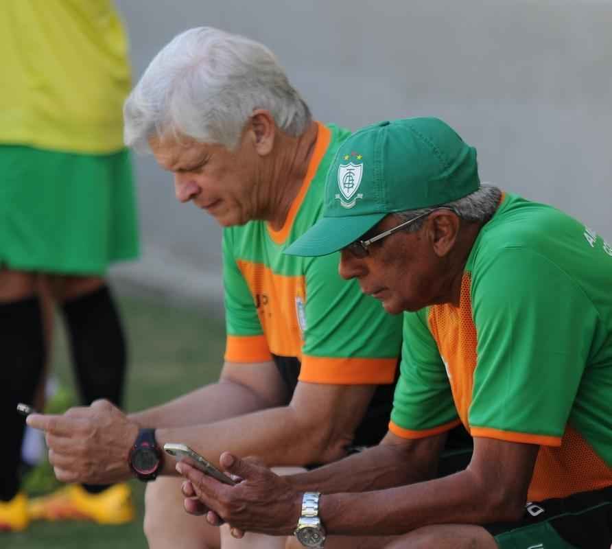 Imagens do treino do Amrica em Muria