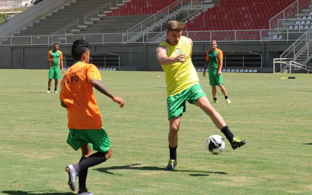Imagens do treino do Amrica em Muria