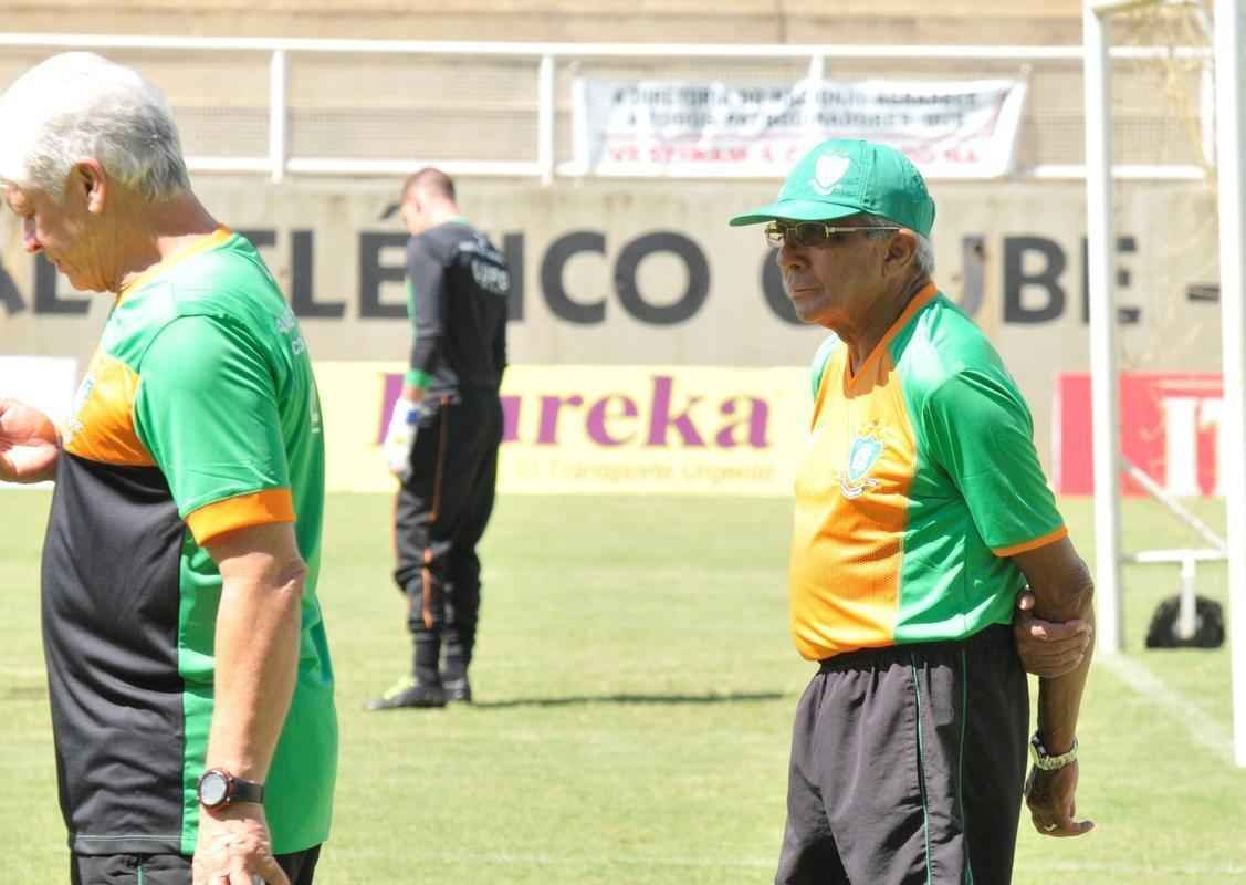 Imagens do treino do Amrica em Muria