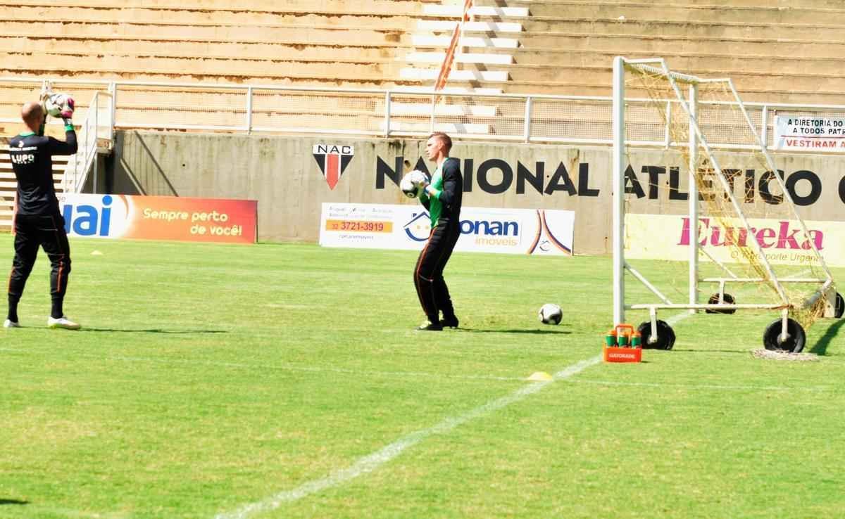 Imagens do treino do Amrica em Muria