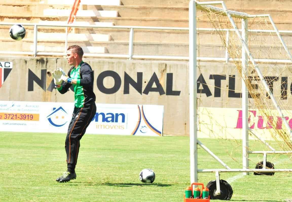 Imagens do treino do Amrica em Muria
