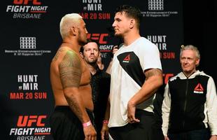 Pesagem do UFC Fight Night Brisbane - Mark Hunt e Frank Mir na encarada