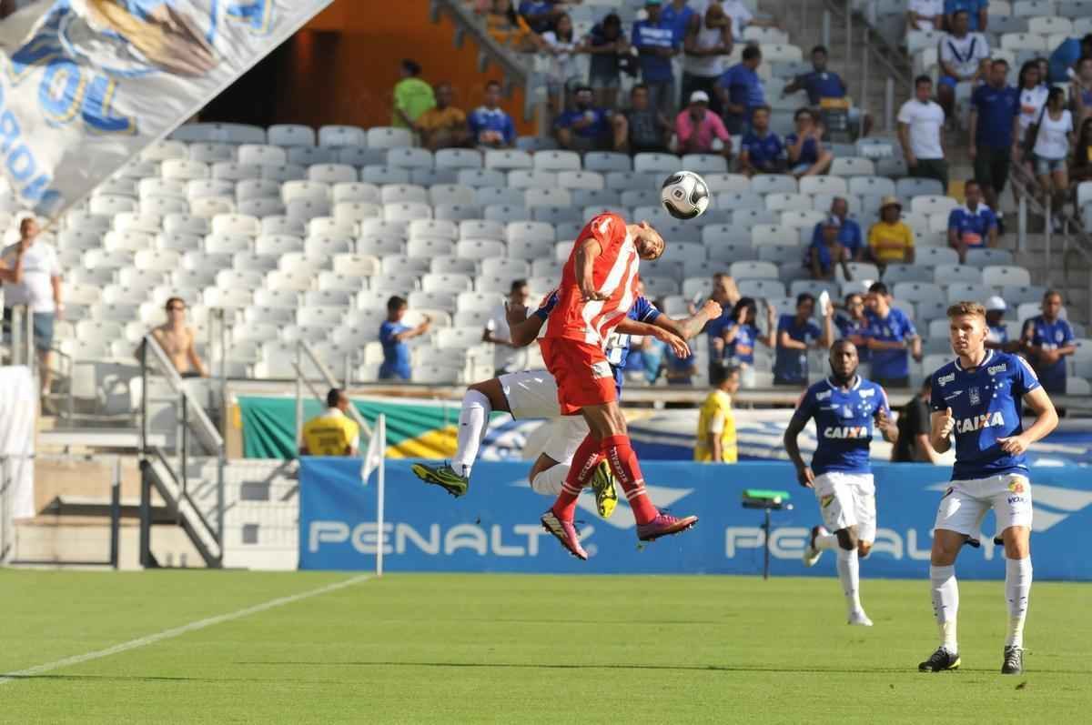 Fotos de Cruzeiro x Villa Nova, no Mineiro, pela oitava rodada do Estadual (Rodrigo Clemente/EM D.A Press)