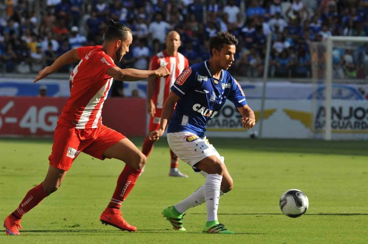 Fotos de Cruzeiro x Villa Nova, no Mineiro, pela oitava rodada do Estadual (Rodrigo Clemente/EM D.A Press)