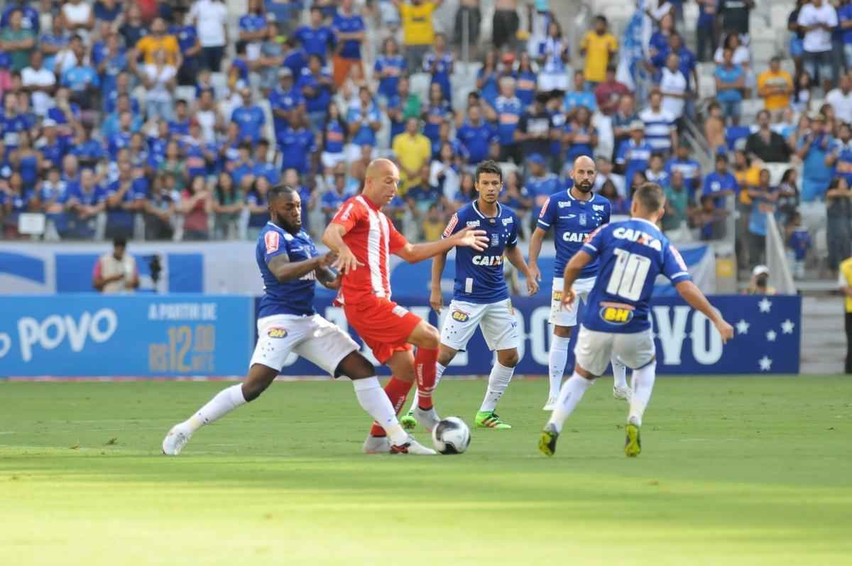 Fotos de Cruzeiro x Villa Nova, no Mineiro, pela oitava rodada do Estadual (Rodrigo Clemente/EM D.A Press)