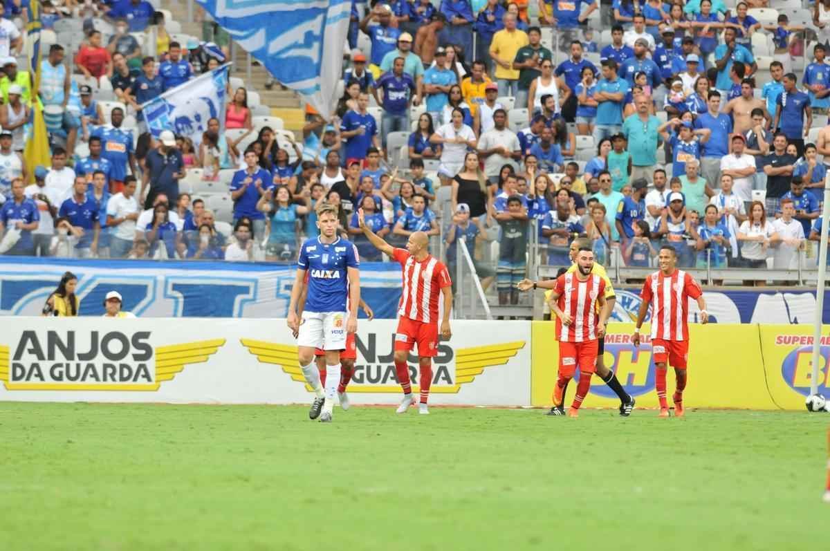 Fotos de Cruzeiro x Villa Nova, no Mineiro, pela oitava rodada do Estadual (Rodrigo Clemente/EM D.A Press)