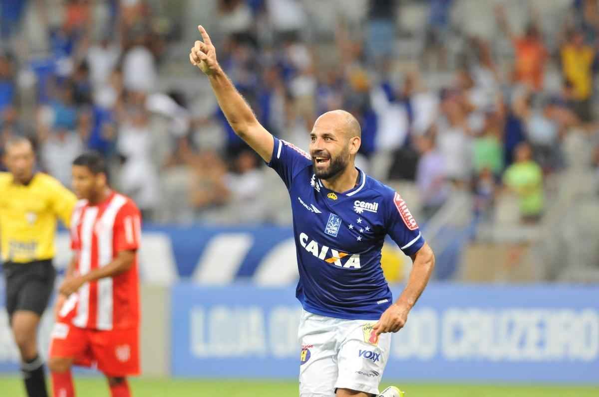 Fotos de Cruzeiro x Villa Nova, no Mineiro, pela oitava rodada do Estadual (Rodrigo Clemente/EM D.A Press)