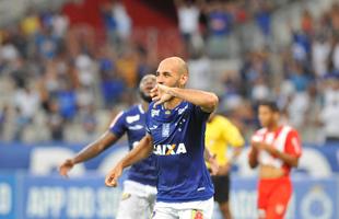 Fotos de Cruzeiro x Villa Nova, no Mineiro, pela oitava rodada do Estadual (Rodrigo Clemente/EM D.A Press)