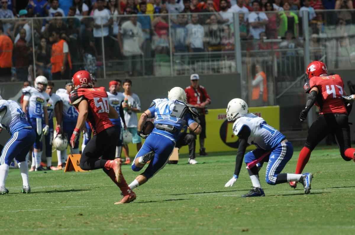 Imagens do jogo entre Minas Locomotiva e Get Eagles no Independncia