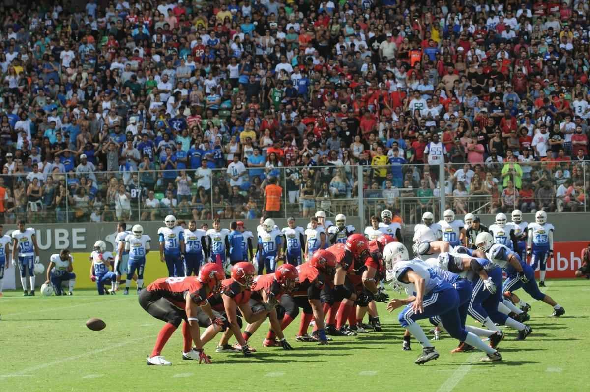 Imagens do jogo entre Minas Locomotiva e Get Eagles no Independncia