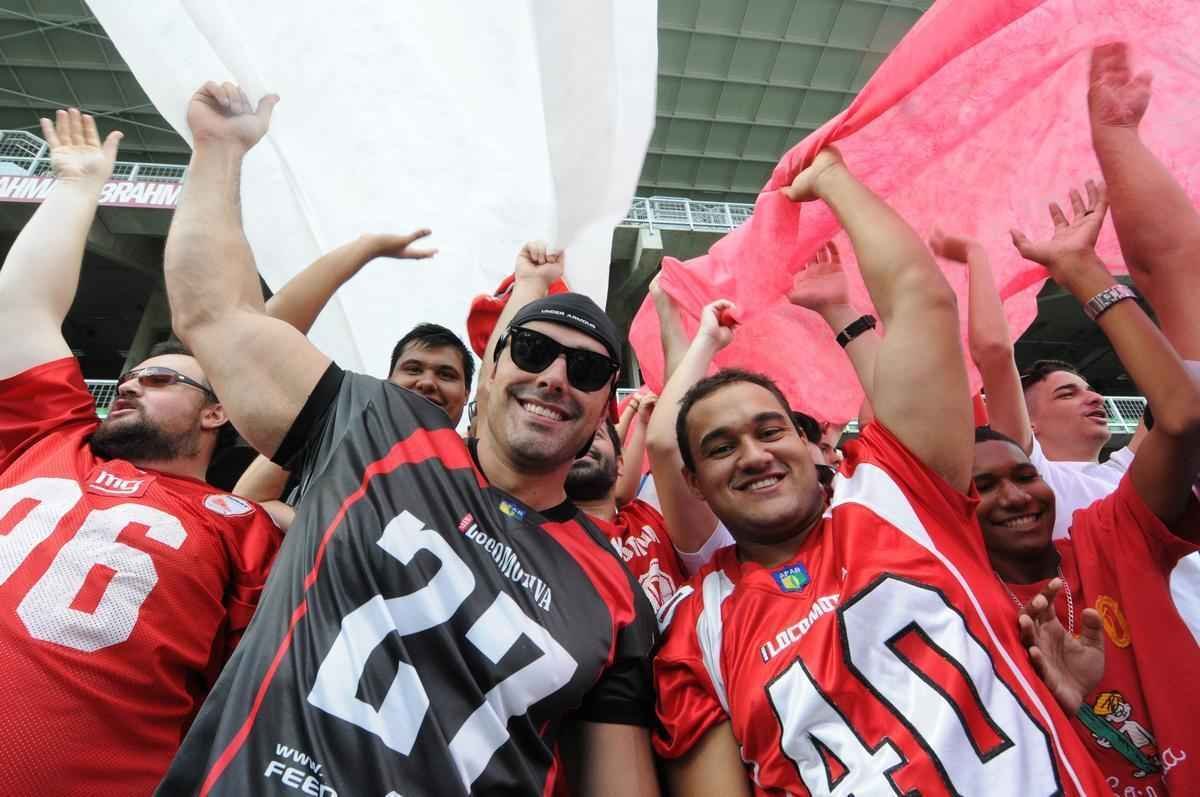 Imagens do jogo entre Minas Locomotiva e Get Eagles no Independncia