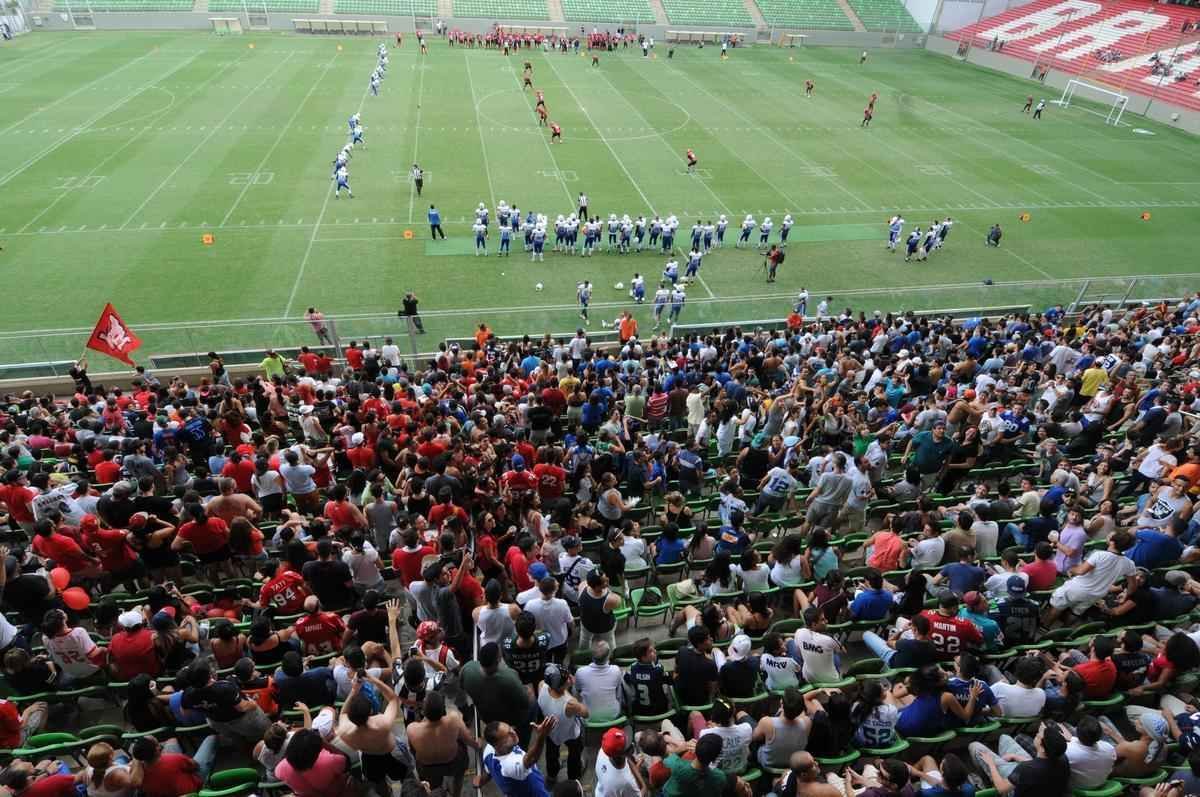 Imagens do jogo entre Minas Locomotiva e Get Eagles no Independncia