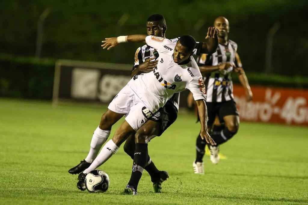 Atltico e Galo Carij se encontraram em jogo vlido pela oitava rodada do Estadual