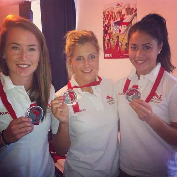 Veja fotos da musa Georgie Twigg, da seleo de hquei do Reino Unido