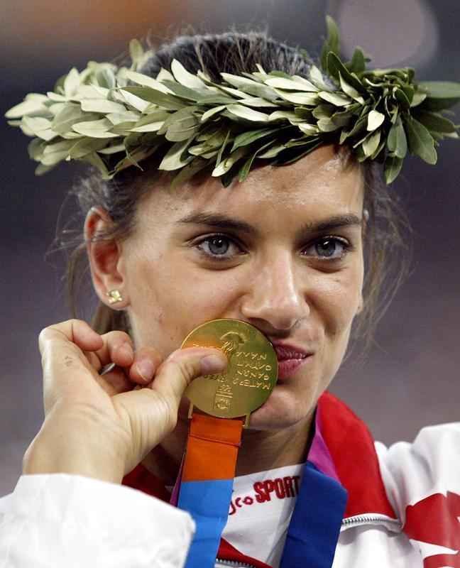Veja fotos da musa do salto com vara, a russa Yelena Isinbayeva