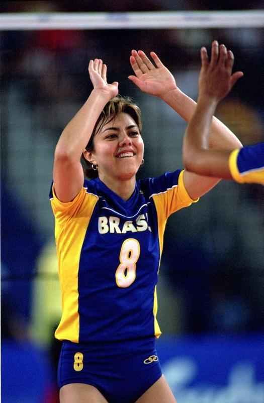 Veja fotos da musa do vlei de praia brasileiro, Leila