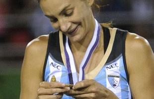 Veja fotos da argentina Luciana Aymar, do hquei sobre a grama