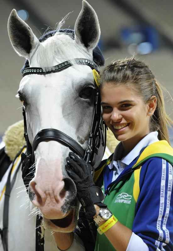 Veja fotos da musa do hipismo brasileiro, Luiza Almeida