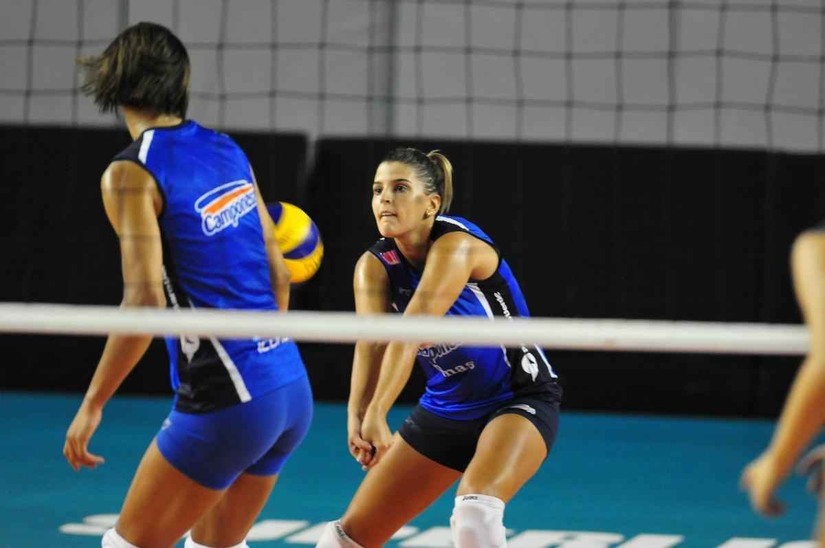 Veja fotos da musa do vlei brasileiro, Mari Paraba