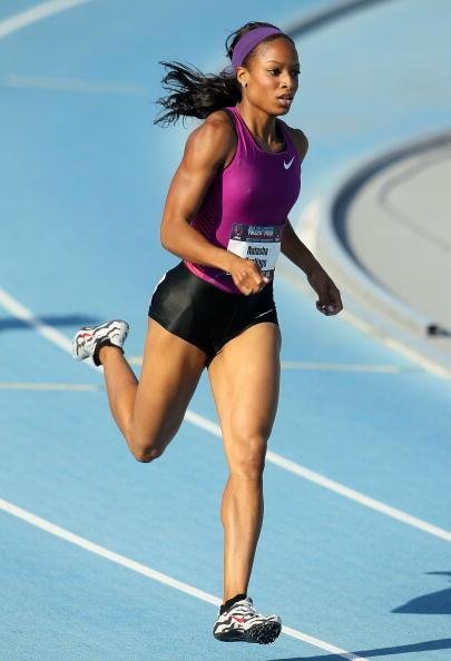 Veja fotos de Natasha Hastings, musa do atletismo dos EUA