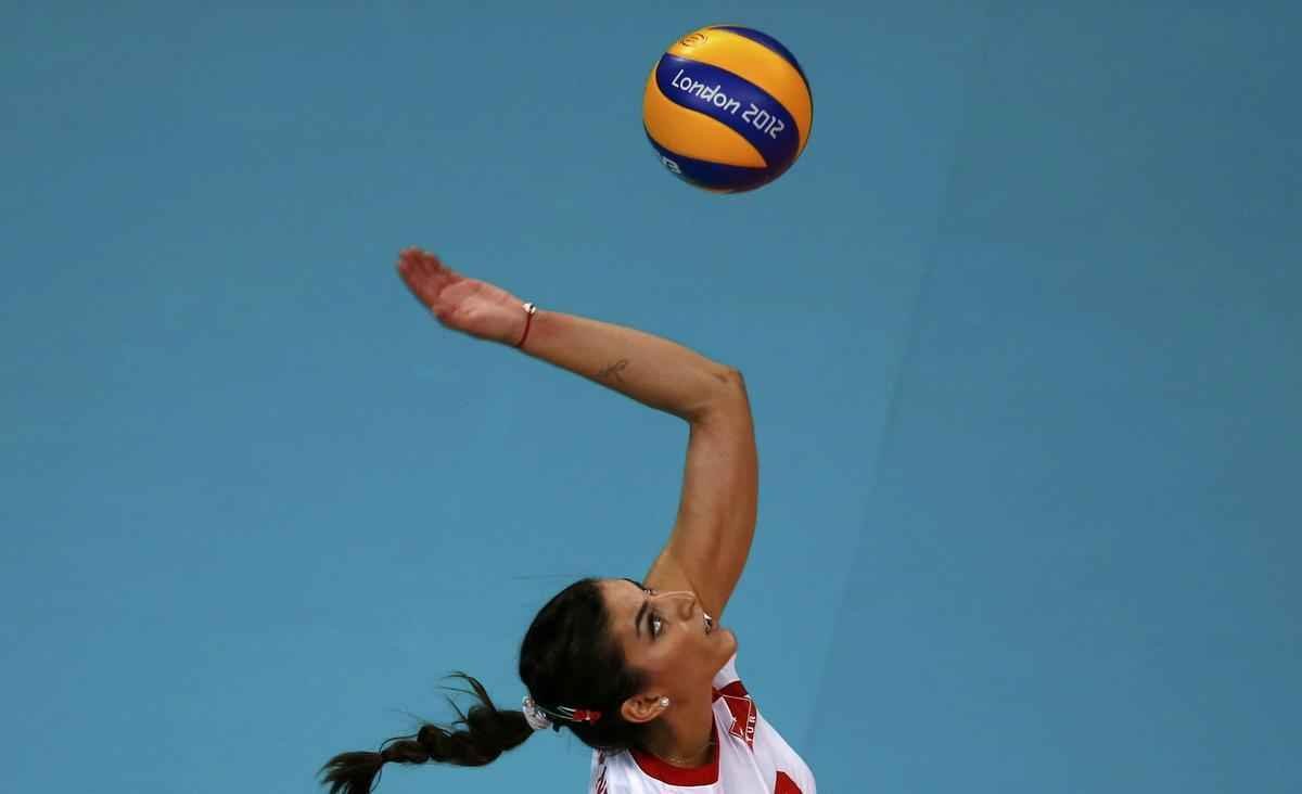 Veja fotos de Neslihan Demir Darnel, do vlei da Turquia