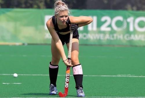 Veja fotos da musa neo-zelandesa Samantha Harrison, do hquei sobre grama