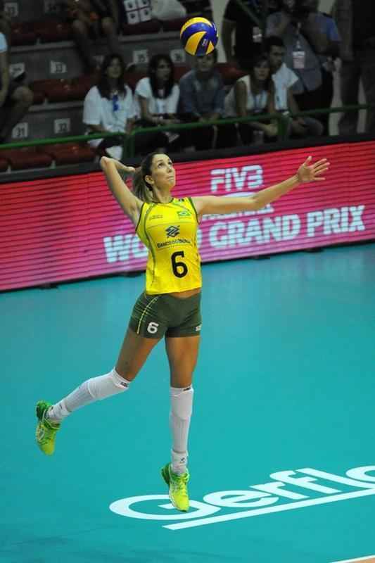 Veja fotos de Thasa, da Seleo Feminina de vlei do Brasil