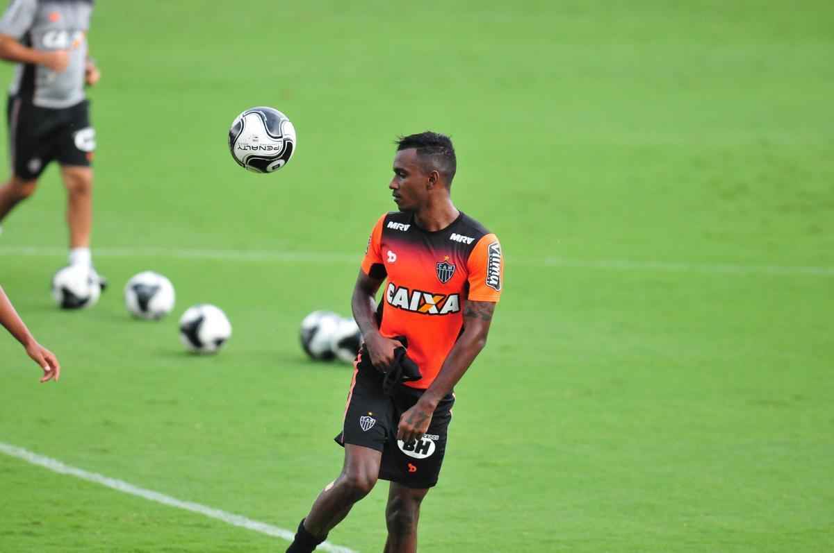Treino do Atltico nesta quarta-feira na Cidade do Galo. Aguirre comeou a montar time do clssico