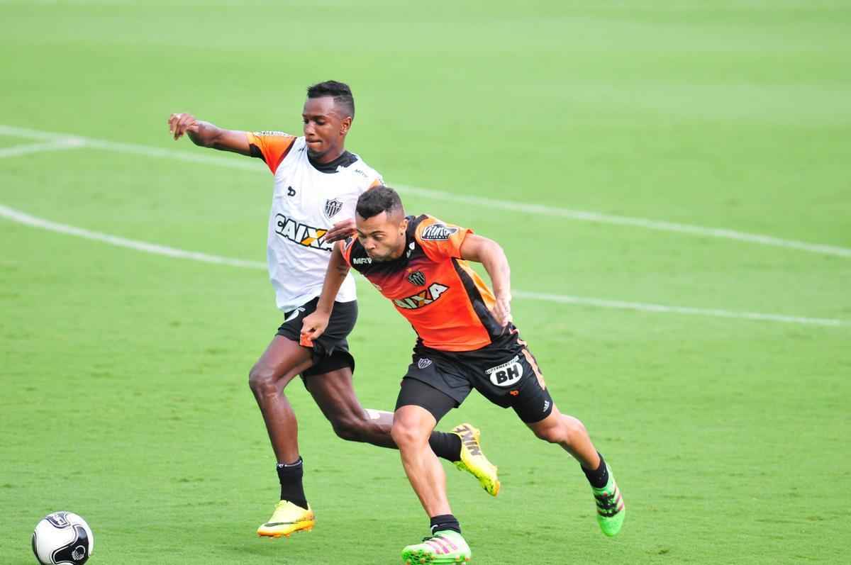 Treino do Atltico nesta quarta-feira na Cidade do Galo. Aguirre comeou a montar time do clssico